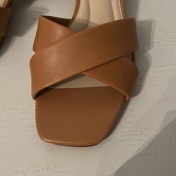 Vince Camuto Sandals - Picture 3 of 8